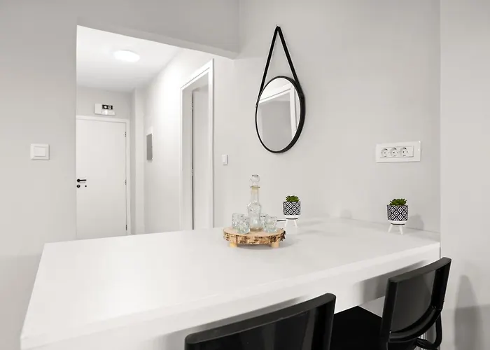 Nisos Apartments, Chania Center * Chania (Crete)