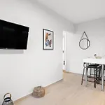 아파트 Nisos Apartments, Chania Center *