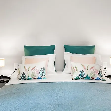 Nisos Apartments, Chania Center * Ханья (Крит)