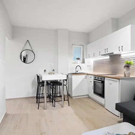 Nisos Apartments, Chania Center * Χανιά