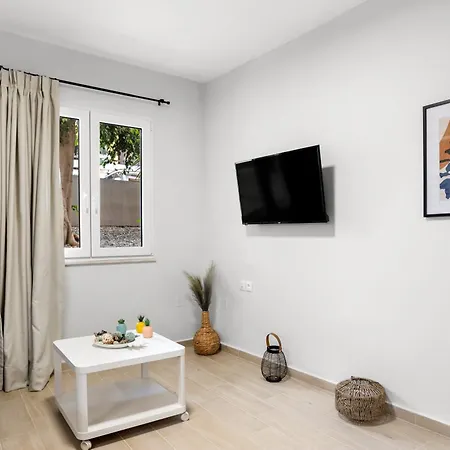 Nisos Apartments, Chania Center *