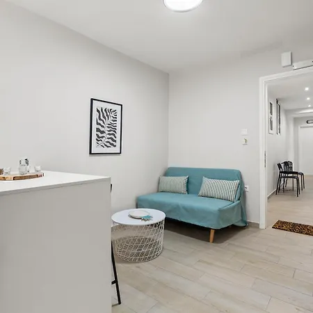 Nisos Apartments, Chania Center