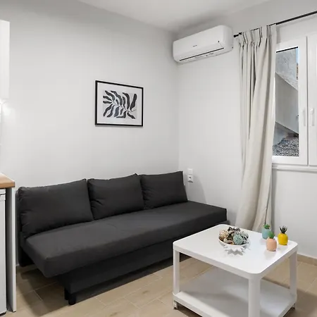 Nisos Apartments, Chania Center Hriszí Aktí Haniá