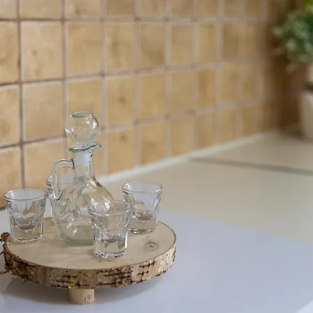 Nisos Apartments, Chania Center * Hriszí Aktí Haniá